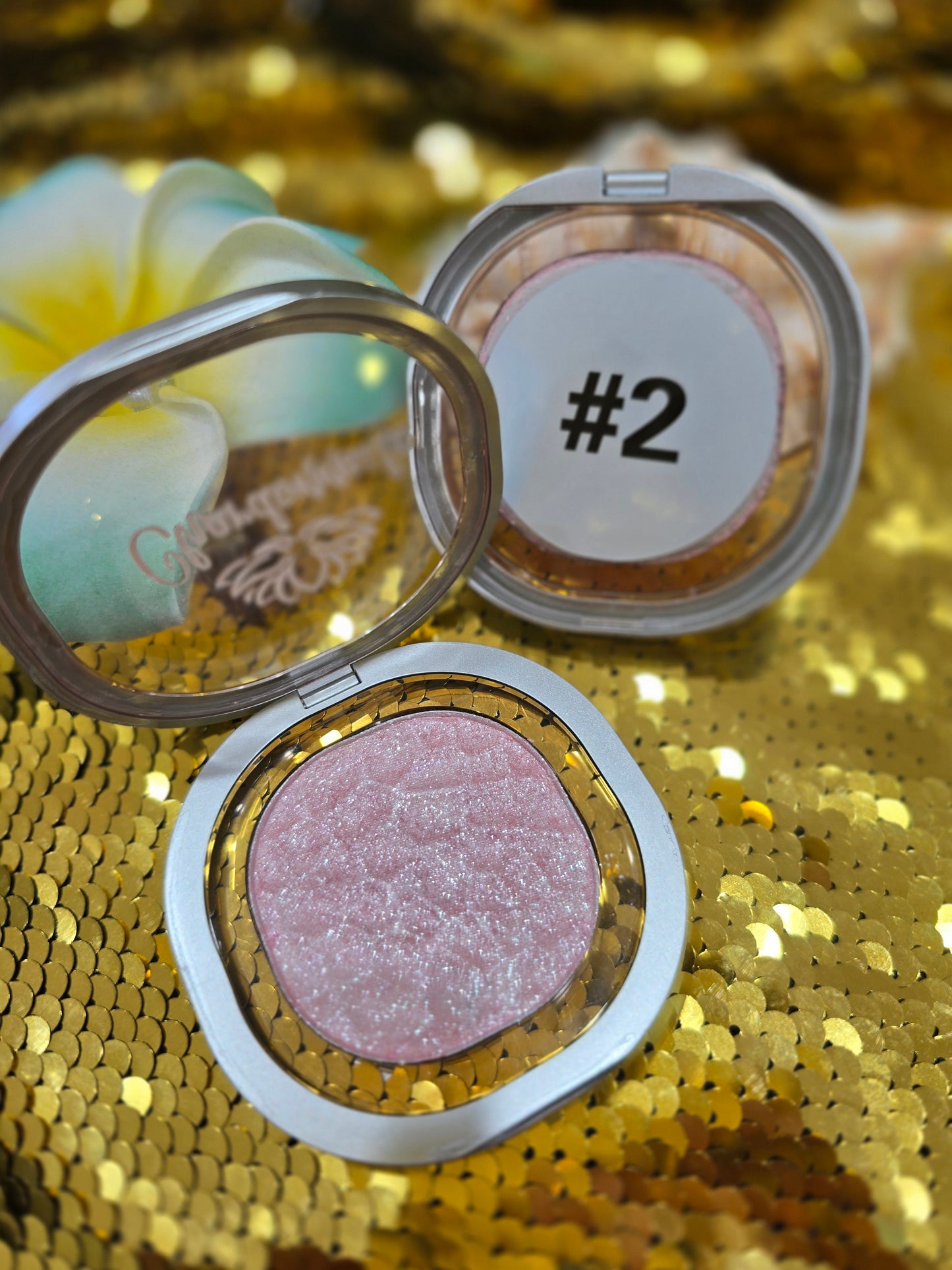 SHIMMER HIGHLIGHTER